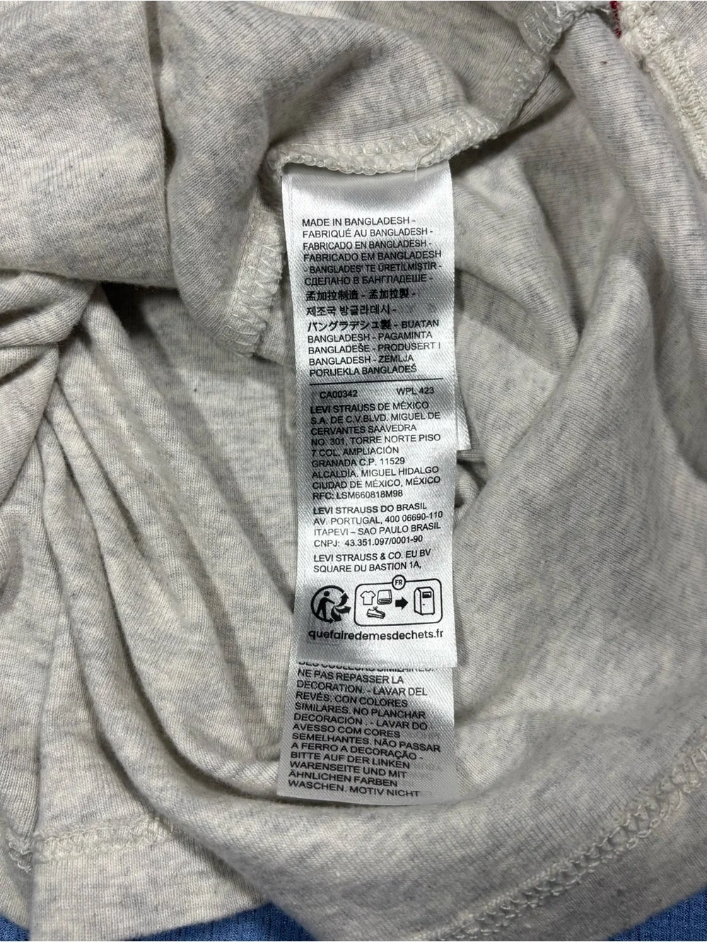 Levi's Woman’s Ringer Rickie Saddle Up Heather Gray Size Small Graphic T-Shirt